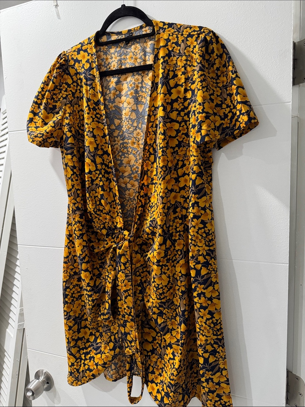SHEIN Wrap‎ Dress Women Medium Yellow Good Floral Tie Waist Short Sleeve